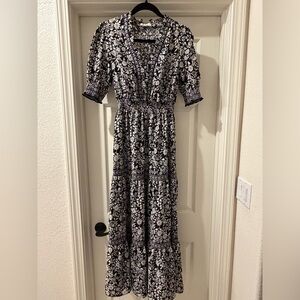 Max Studio - Black and White Long Sleeve Dress